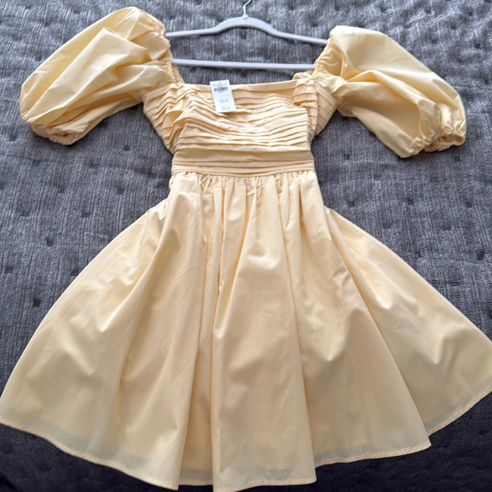 Abercrombie & Fitch Emerson short sleeve smocked dress